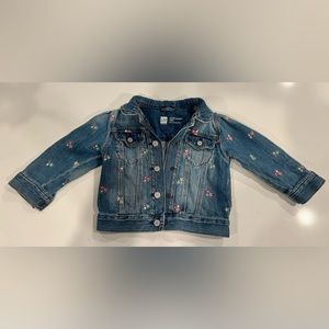 Youth Girls Gap Denim Jacket with Flowers